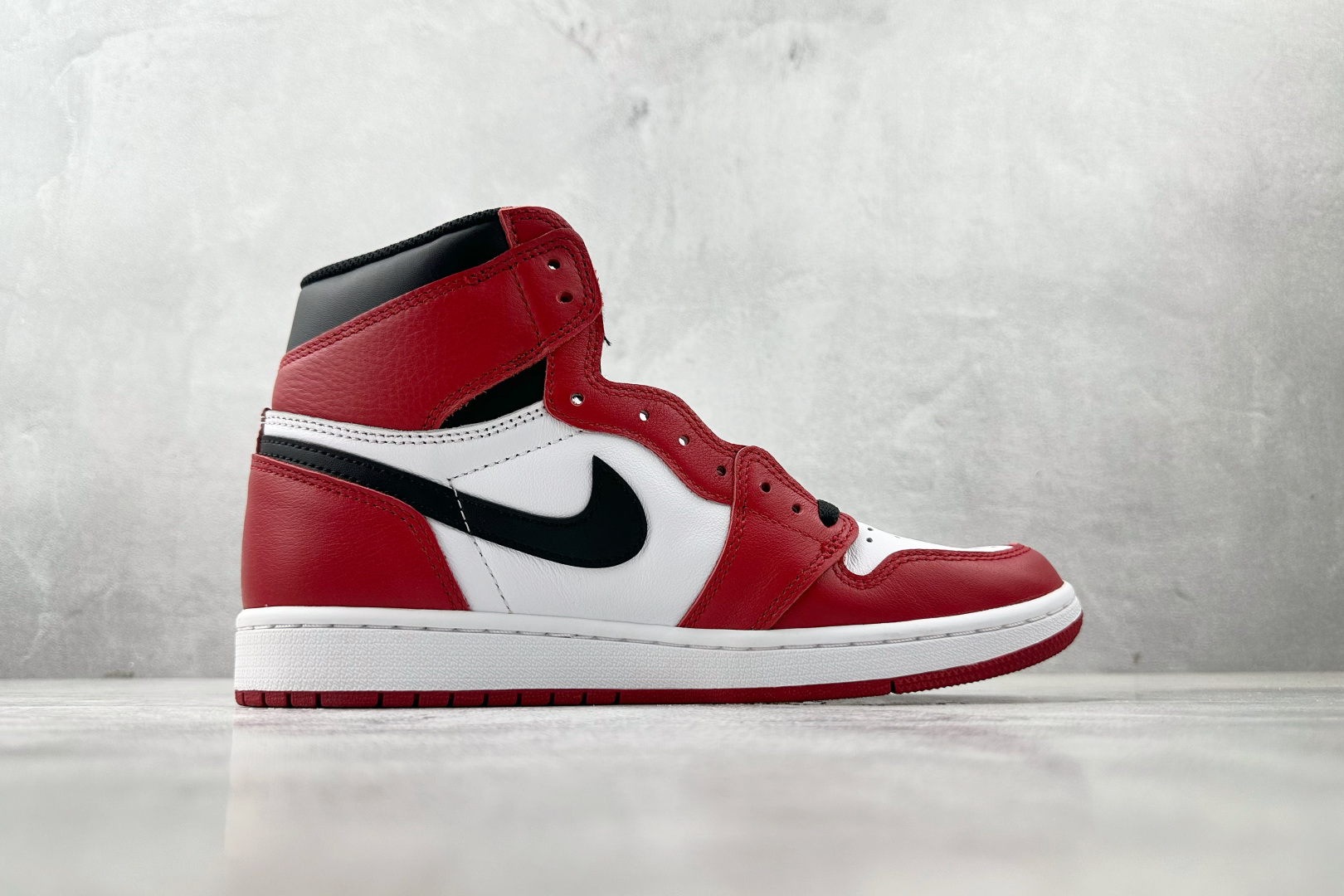410 Jordan Air Jordan 1 Retro Chica芝加哥 白红  555088-101
