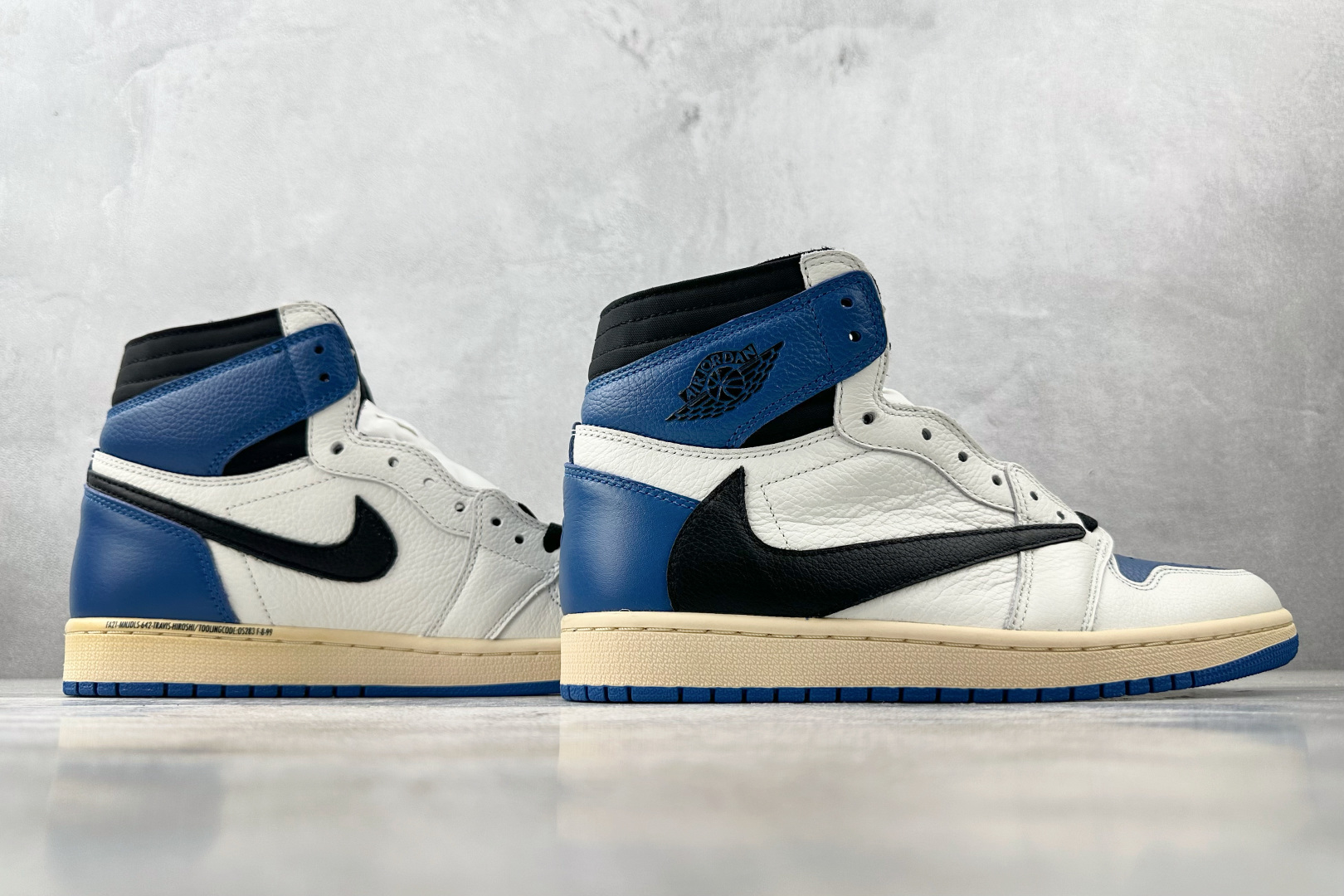 410 Travis Scott x Fragment x Jordan Air Jordan 1 HighSP ”Military Blue” 闪电 倒钩 蓝白黑  DH3227-105