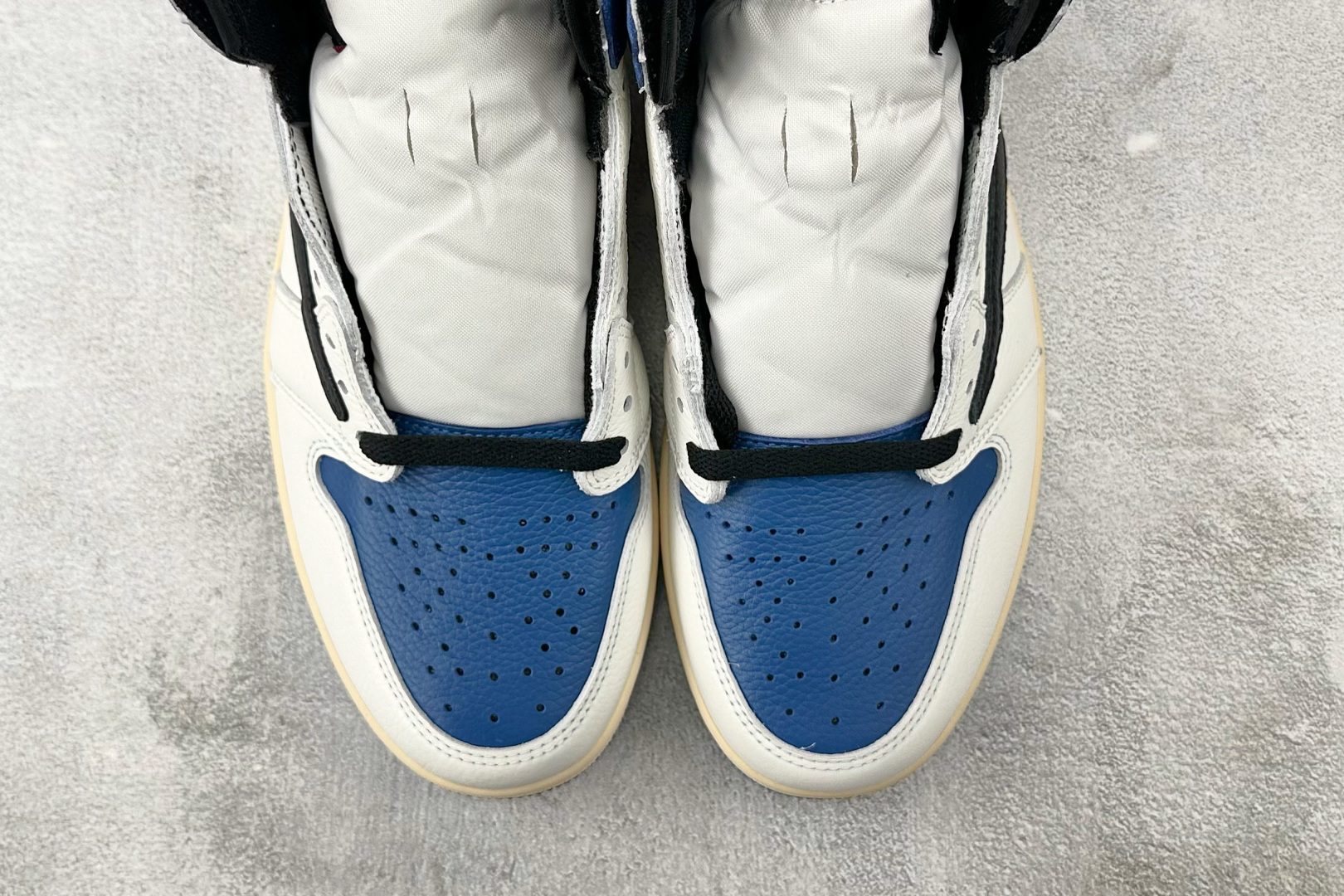 410 Travis Scott x Fragment x Jordan Air Jordan 1 HighSP ”Military Blue” 闪电 倒钩 蓝白黑  DH3227-105