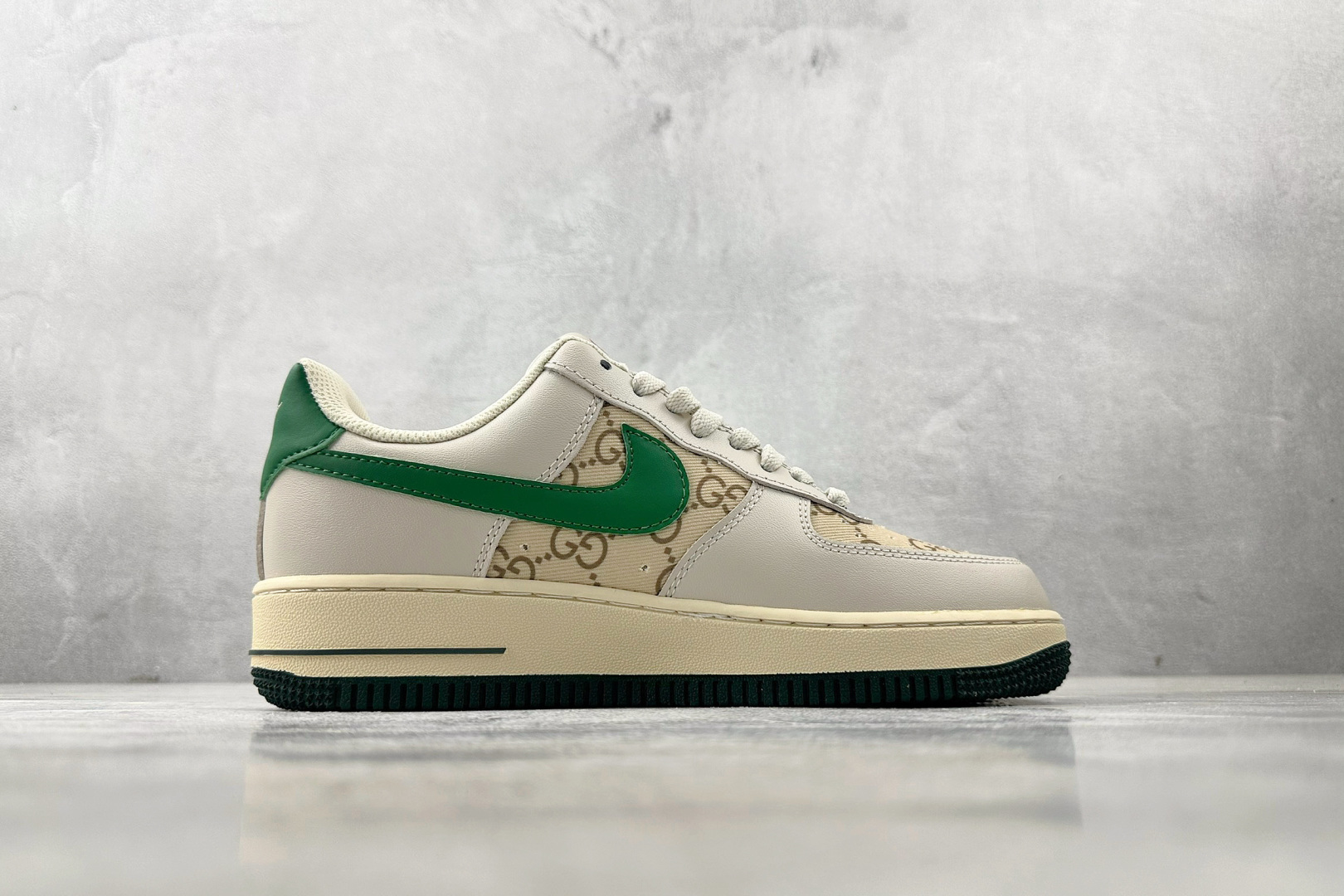 260 Nike Air Force 1 07 GUCCI 联名 灰白绿 AH8462-003