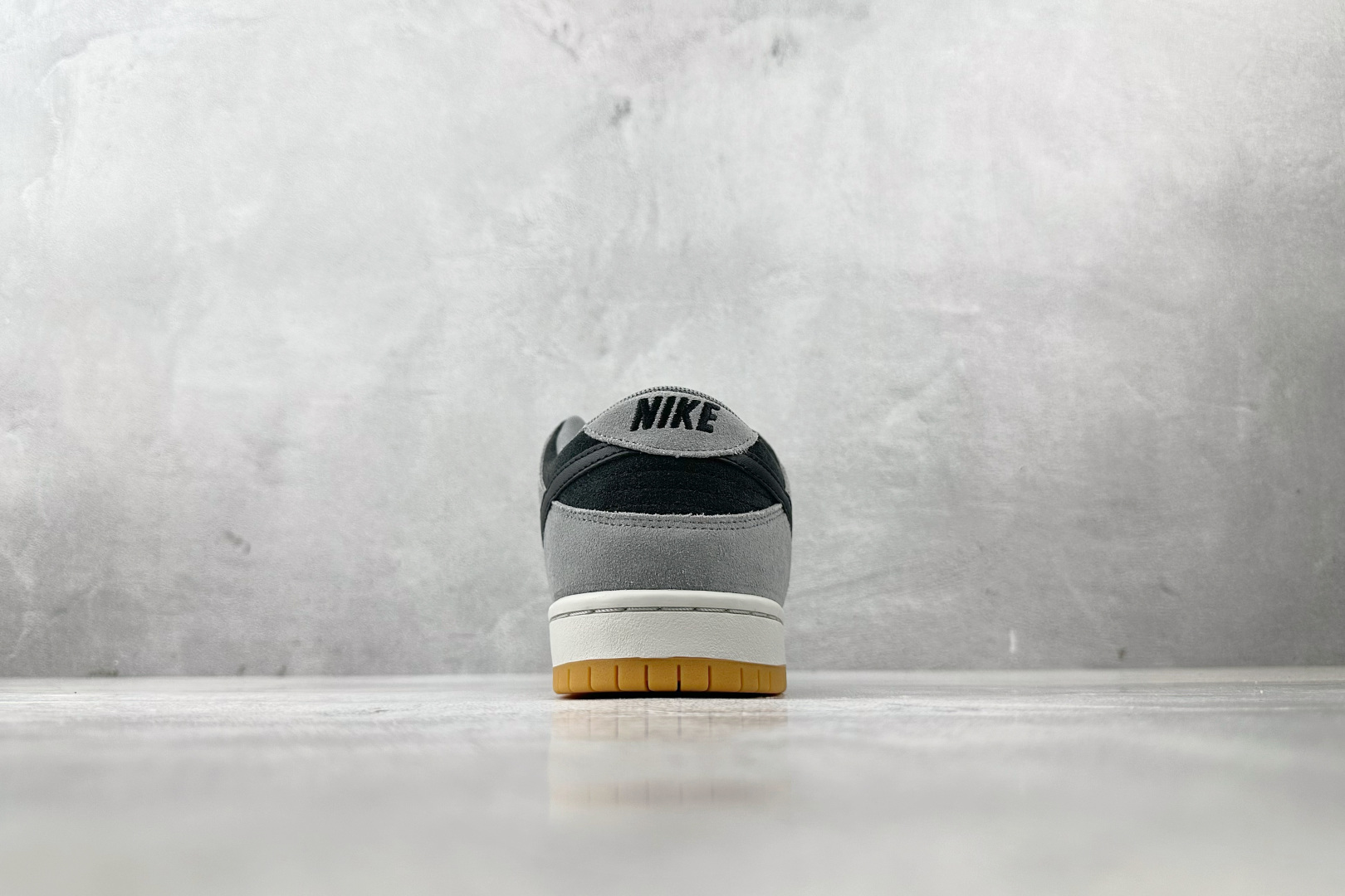 200 免检版 配色齐全 Nike Dunk SB Low“DARK SMOKE GREY”灰黑色 HF3063-001