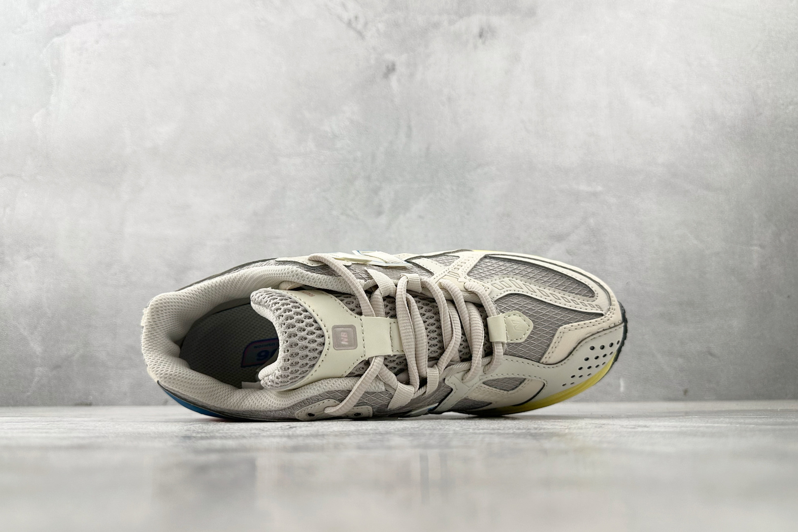 200 纯原出品 New Balance NB 1906R 灰白色 M1906NC