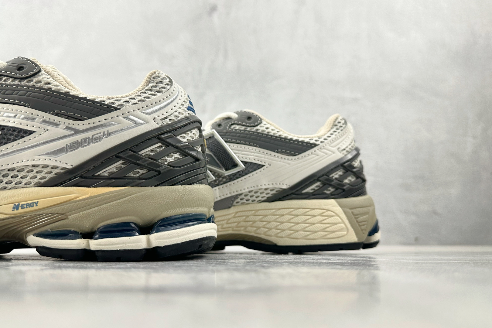 200 纯原出品 New Balance NB U1906 灰色 U1906NA