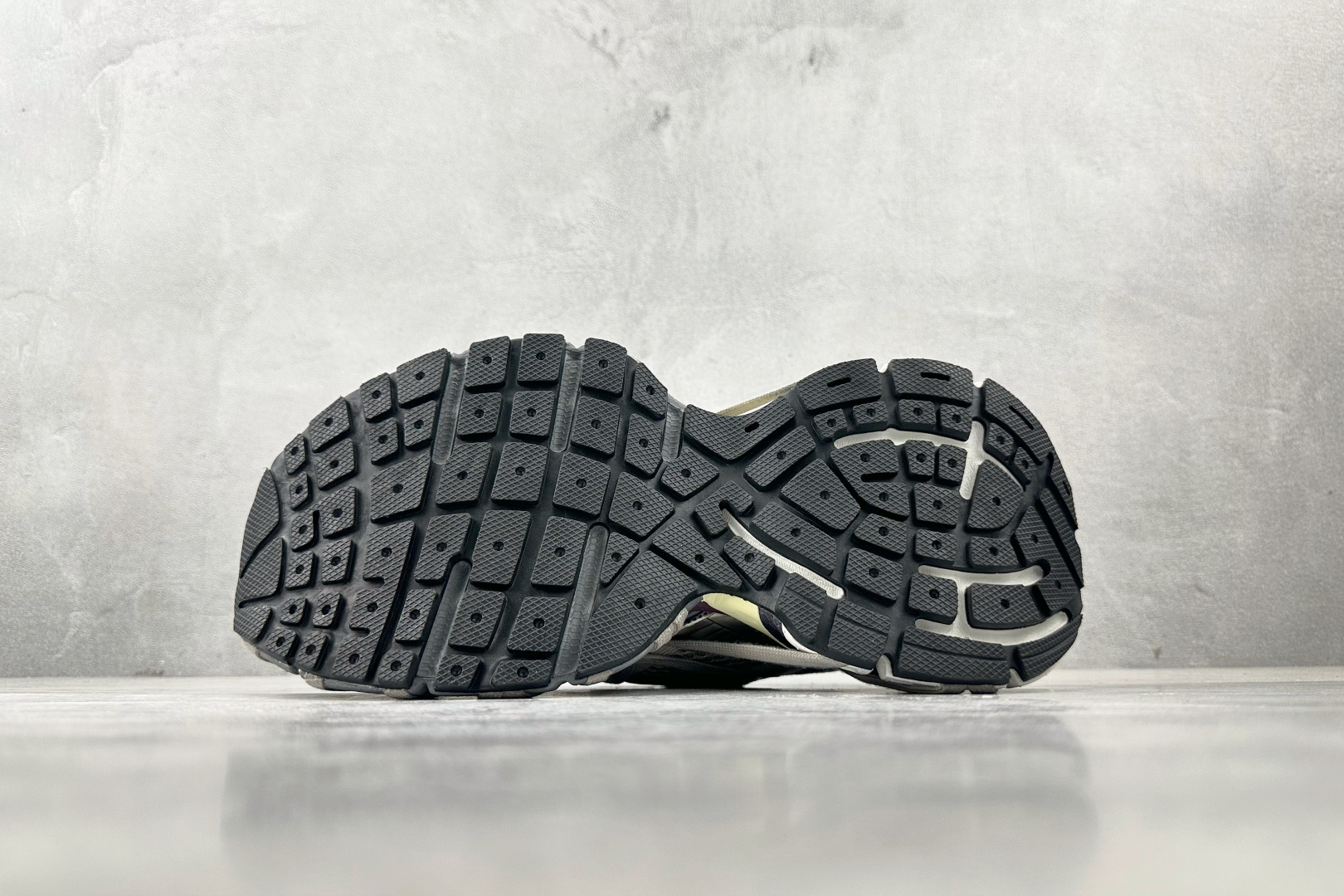 310 Balenciaga巴黎世家 3XL 灰紫绑带 734734W3XL59110