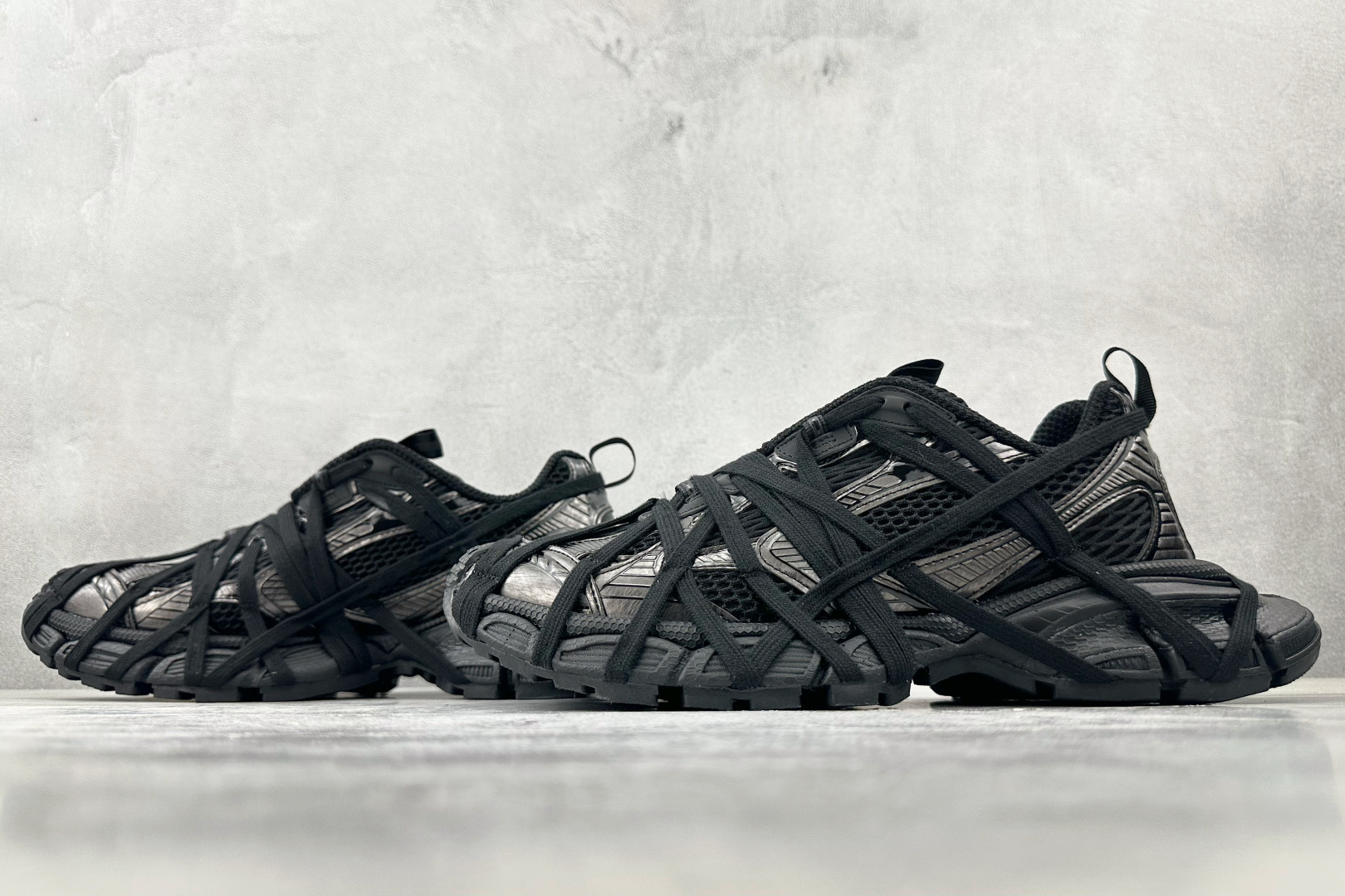 310 Balenciaga巴黎世家 3XL 全黑绑带 734734W3XL59110