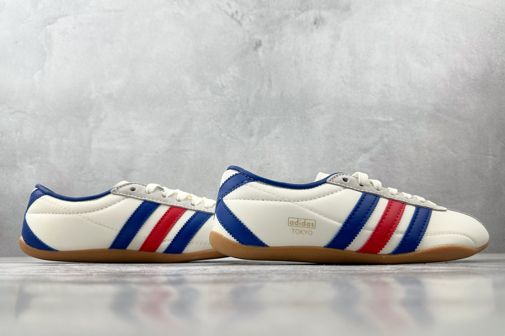 170 出口订单 adidoriginals TOKYO 米蓝色  JQ0585