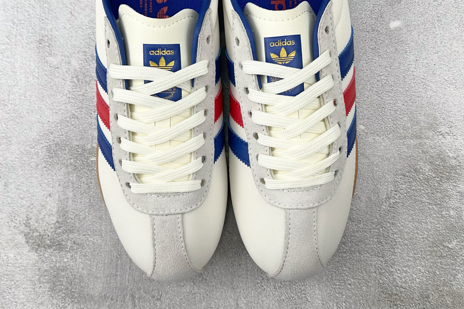170 出口订单 adidoriginals TOKYO 米蓝色  JQ0585