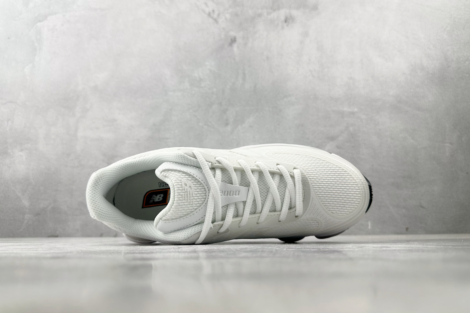 C 版 
大厂出品 New Balance NB 2000 米白

货号：U2000ETD
尺码：36 