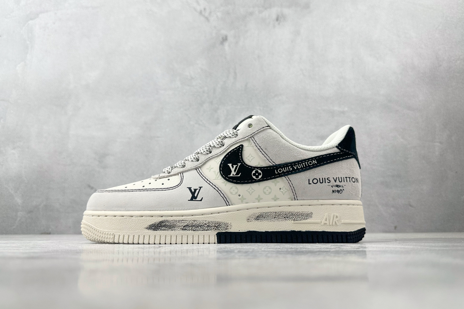 260 Nike Air Force 1 07 LV 联名 米灰黑 CX5050-Y06