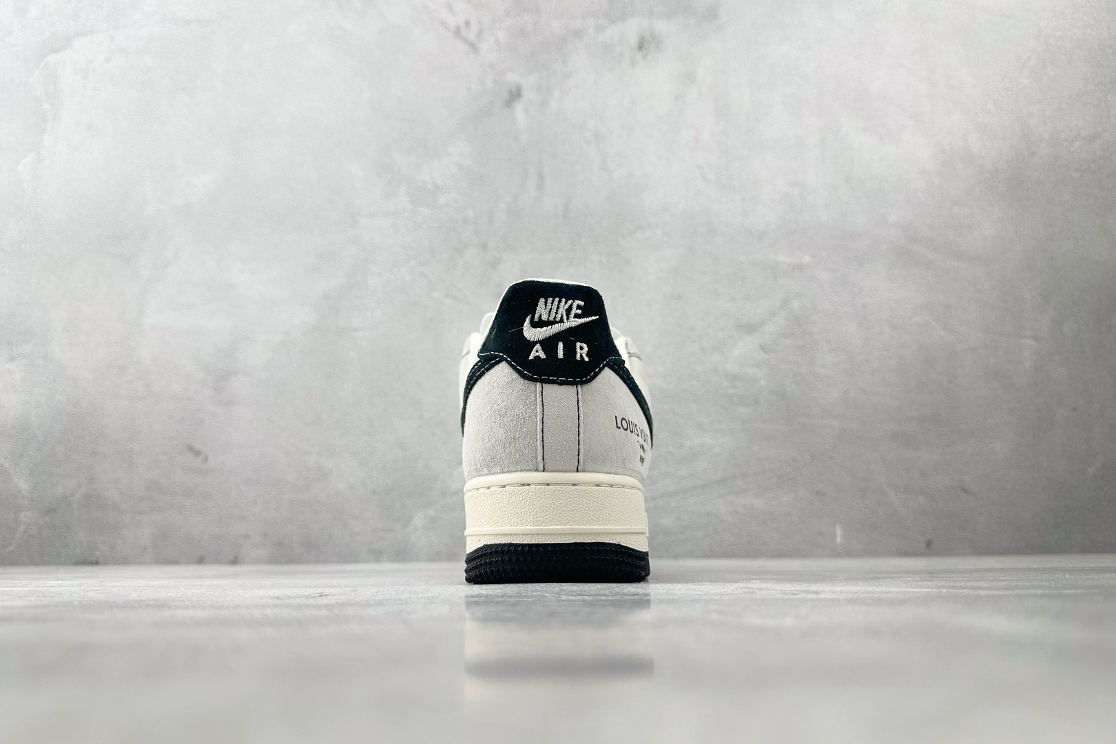 260 Nike Air Force 1 07 LV 联名 米灰黑 CX5050-Y06