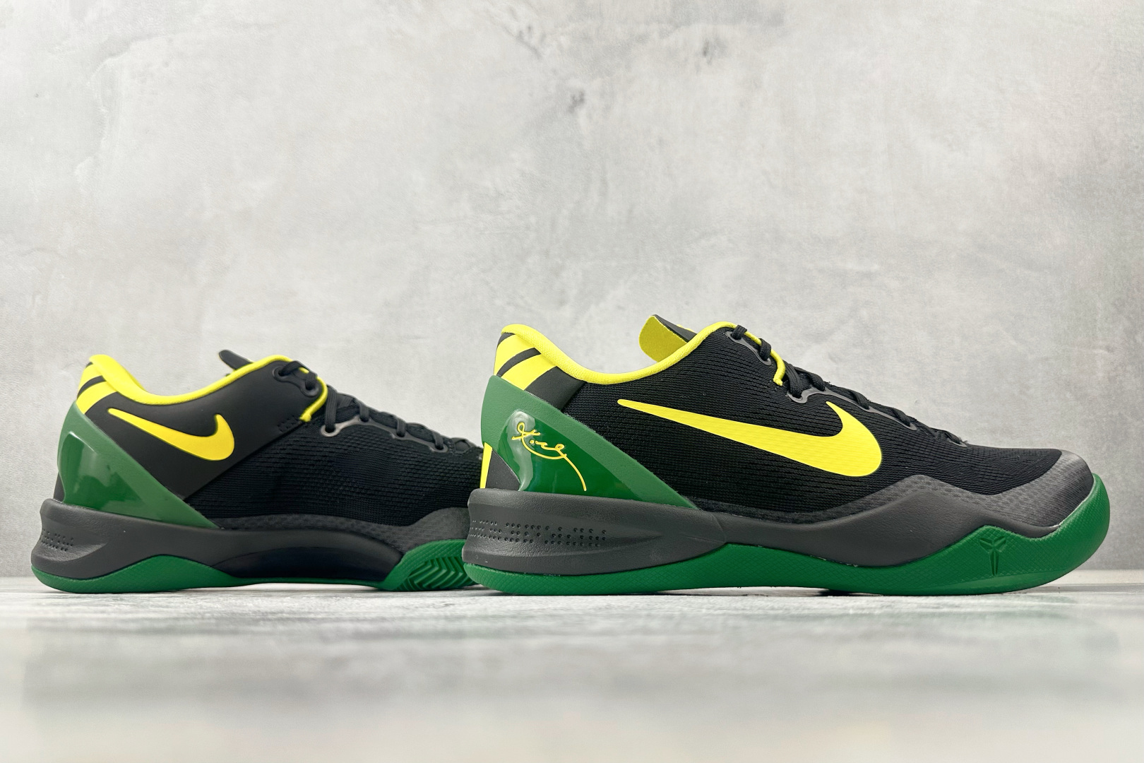 450 顶级纯原 完美复刻 Nike Kobe 8 “OREGDUCKS” PE PACK 黑绿 1647933