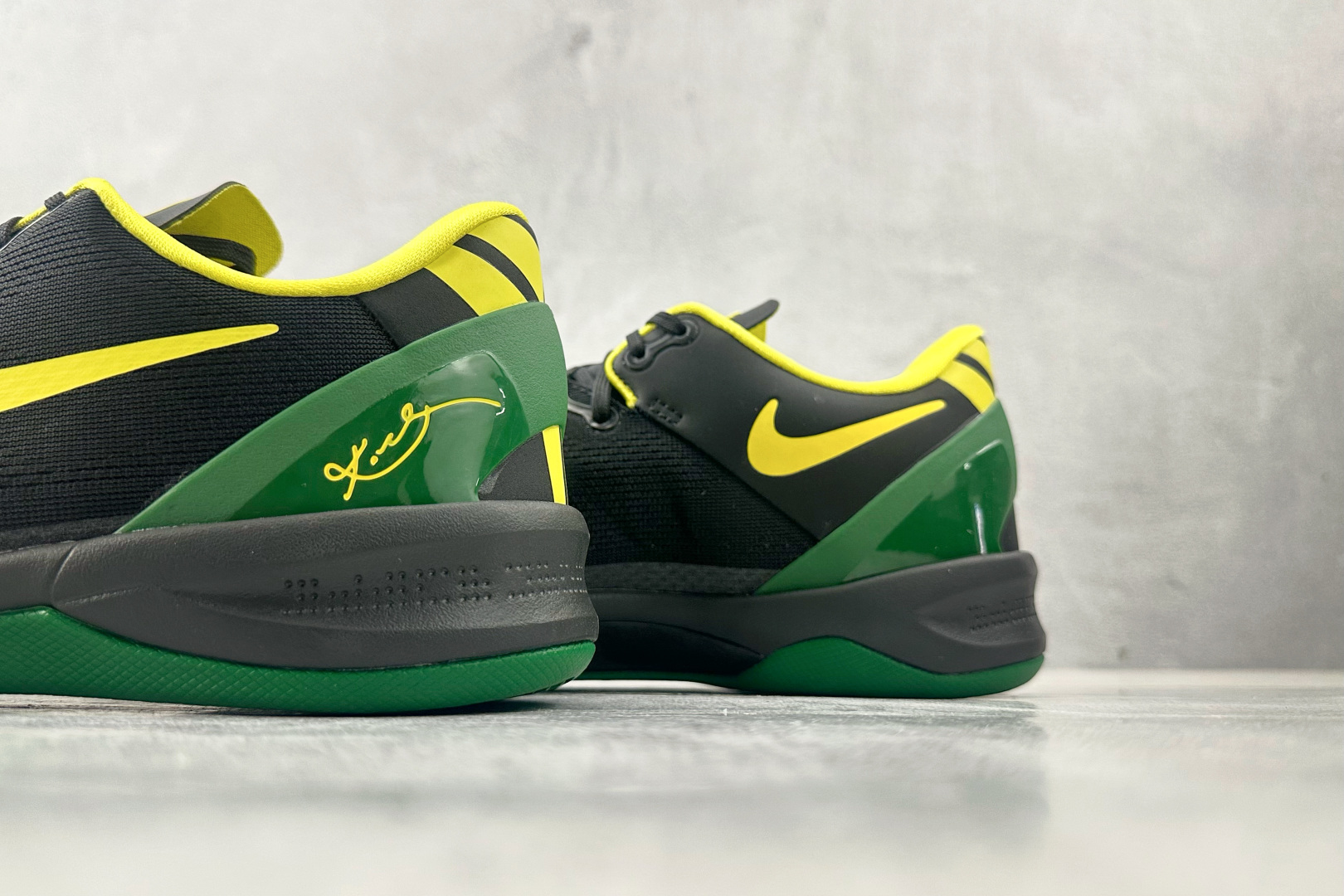 450 顶级纯原 完美复刻 Nike Kobe 8 “OREGDUCKS” PE PACK 黑绿 1647933