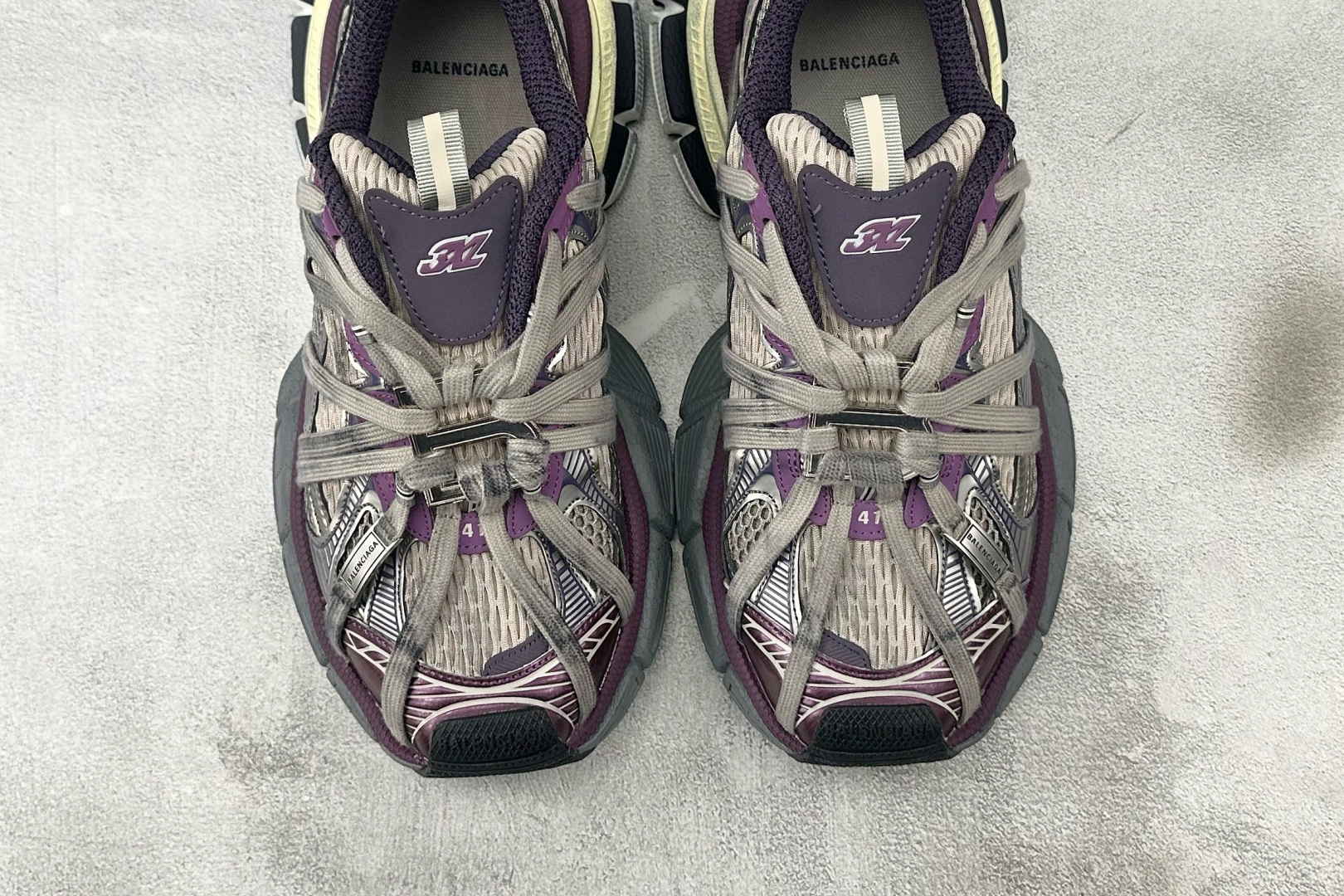 330 Balenciaga巴黎世家 3XL 灰紫绑带 734734W3XL59110