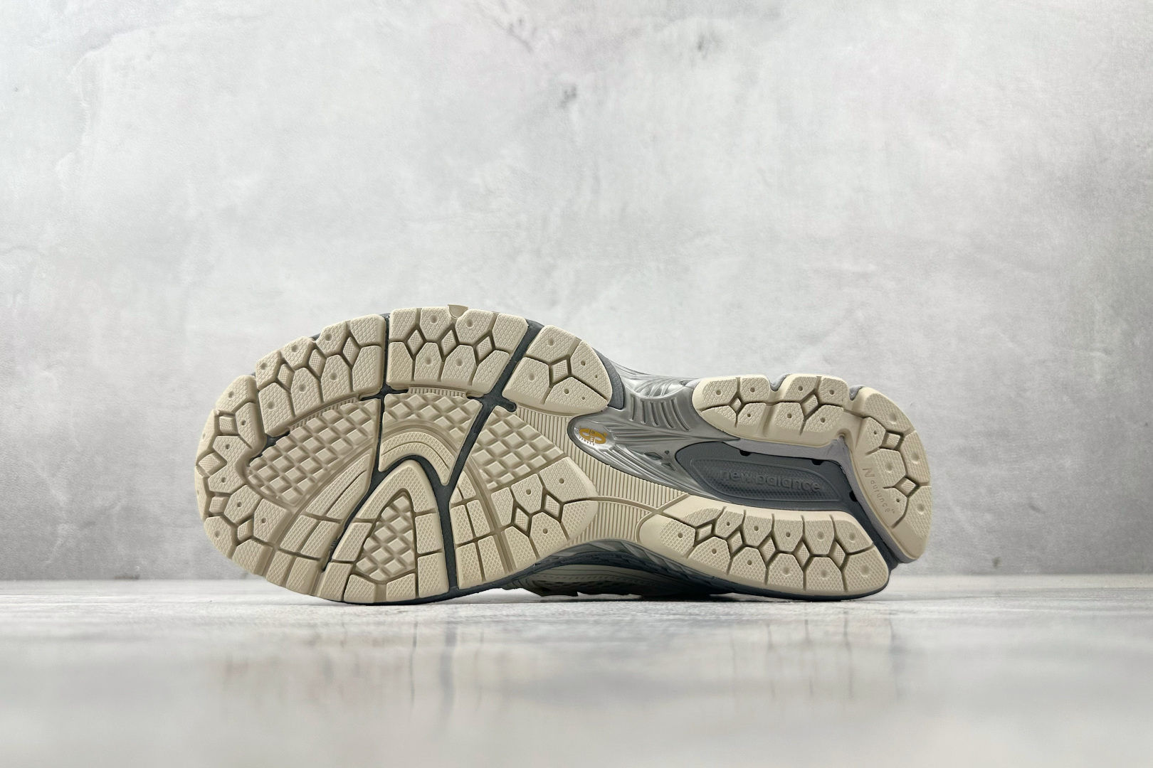 200 纯原出品 New Balance NB 1906R 棕褐色 U1906ROC