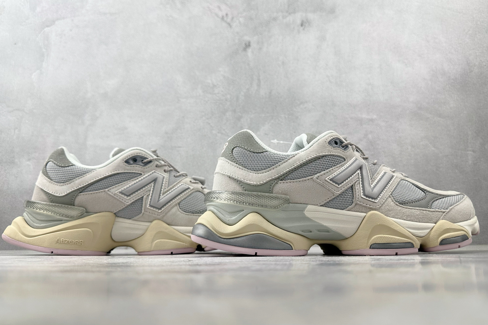 
New Balance NB 9060 浅灰紫

货号：U9060GM
尺码：36 36.5 37.5