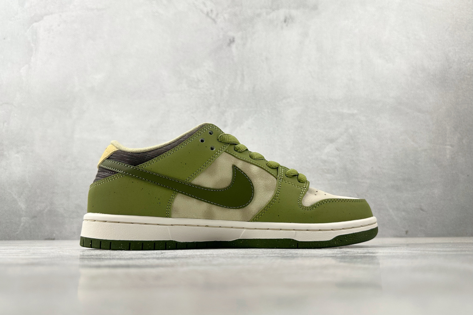 200 免检版 配色齐全 Yuto Horigome x Nike Dunk SB Low ”Asparagus”绿白 HF8022-300