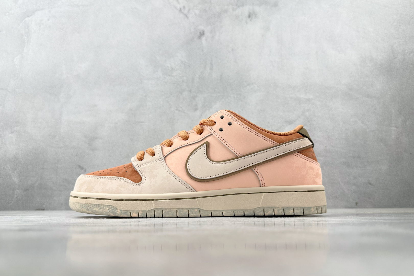 200 免检版 配色齐全 Nike Dunk SB ”Trocadéro Gardens” 粉米棕 FV5926-200