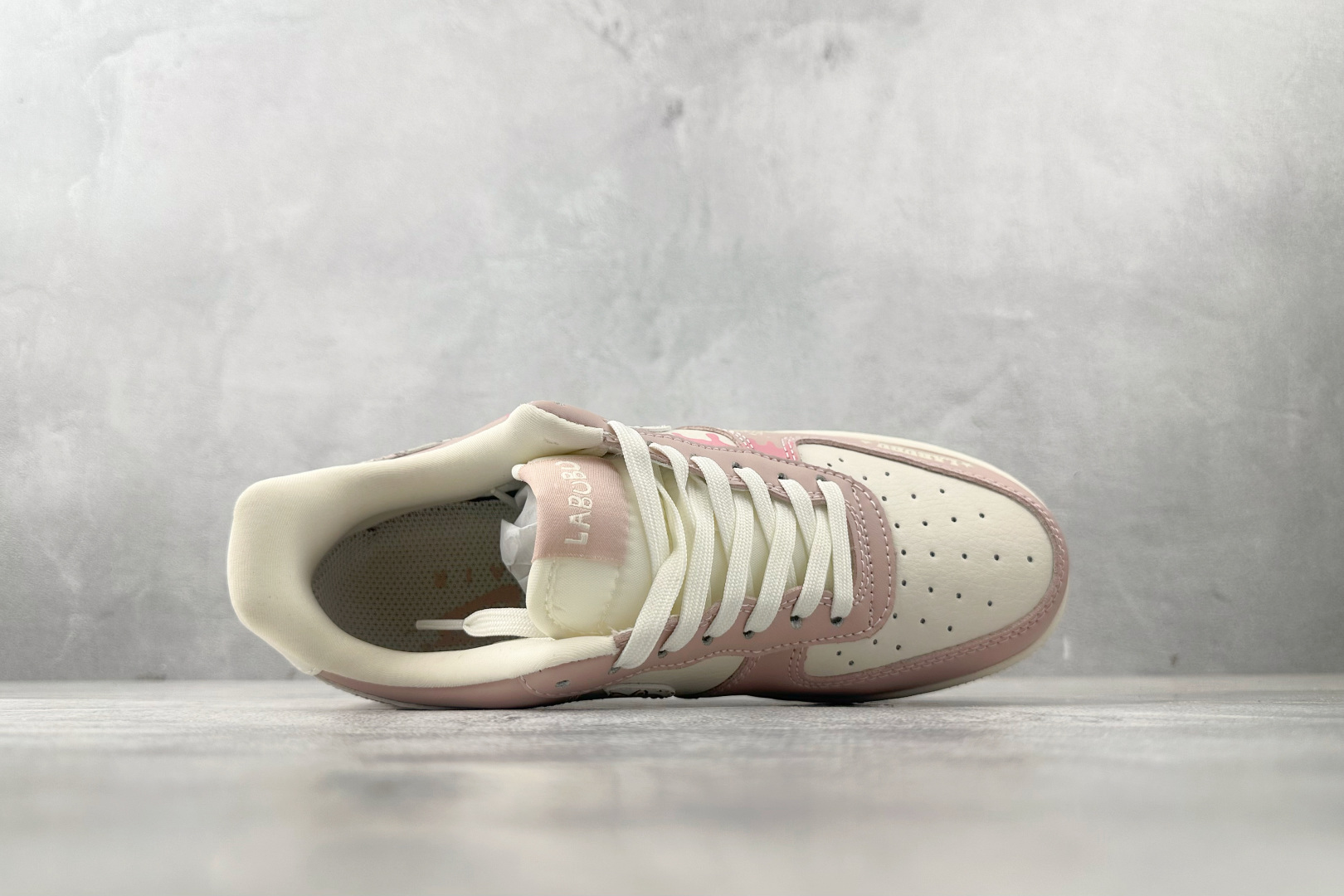 260 Nike Air Force 1 07 拉布布 联名 米白粉 KB1688-006