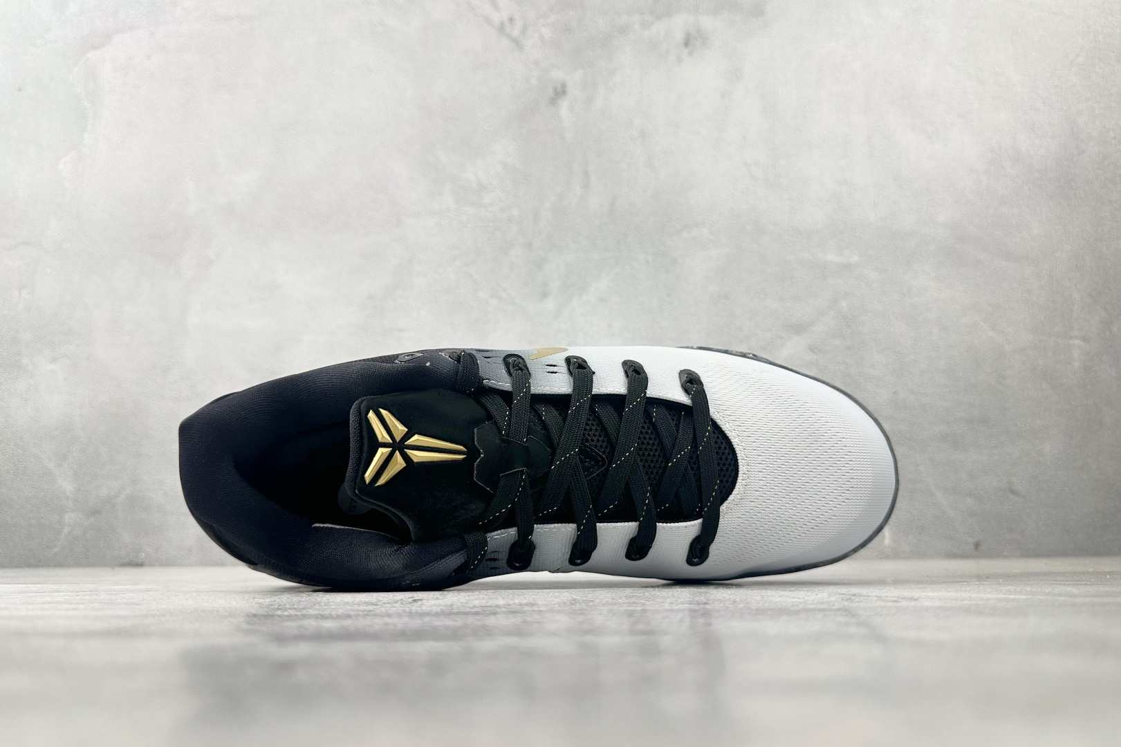 450 纯原生产线 Nike Kobe 9 EM 黑白色 FZ7333-002