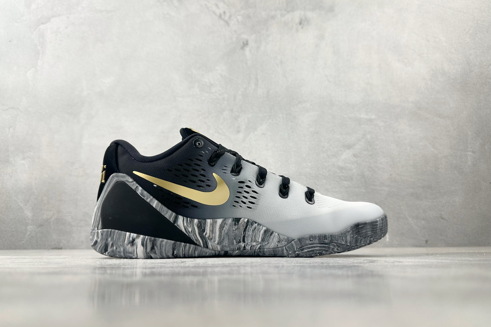 450 纯原生产线 Nike Kobe 9 EM 黑白色 FZ7333-002