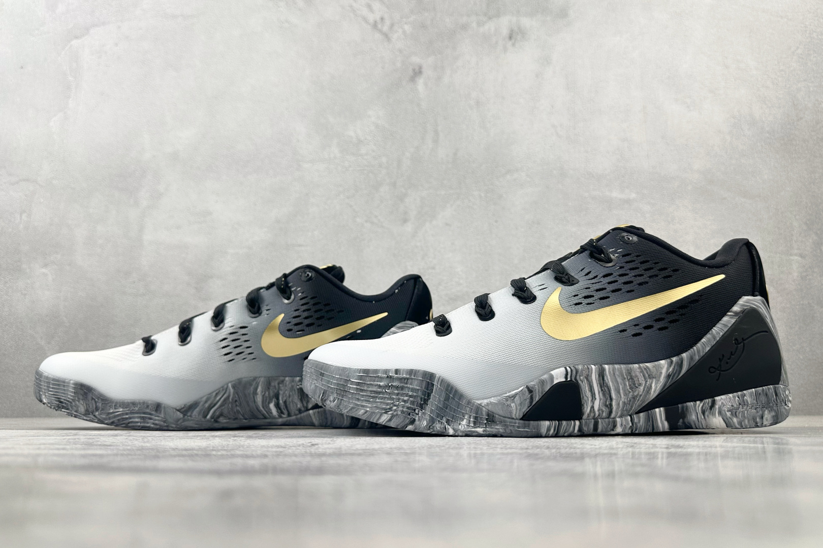 450 纯原生产线 Nike Kobe 9 EM 黑白色 FZ7333-002