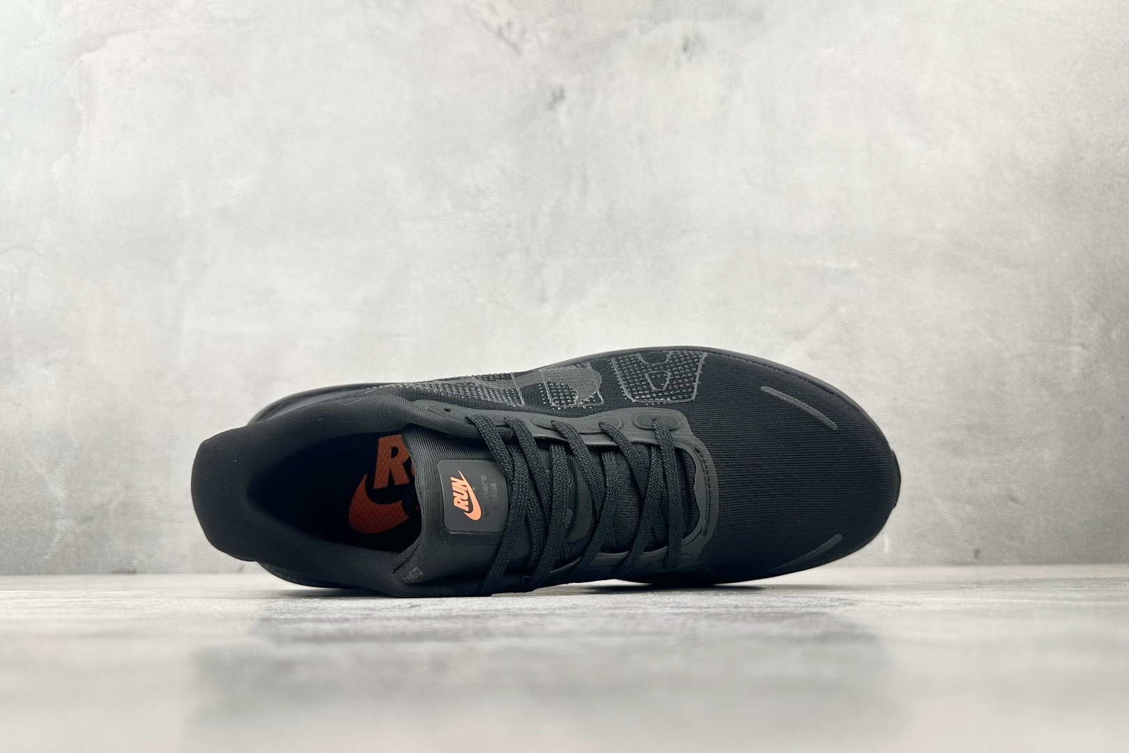 220 Nike Vomero Vomero Premium 黑色 HQ2050-622