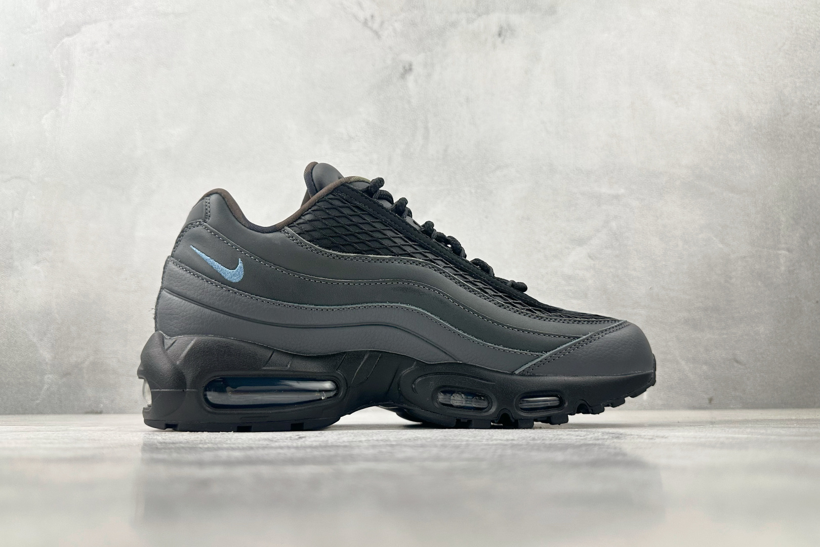 380 顶级纯原 完美复刻 CORTEIZ x Nike Air Max 95 ”Les Bleus”黑蓝 FB2709-002