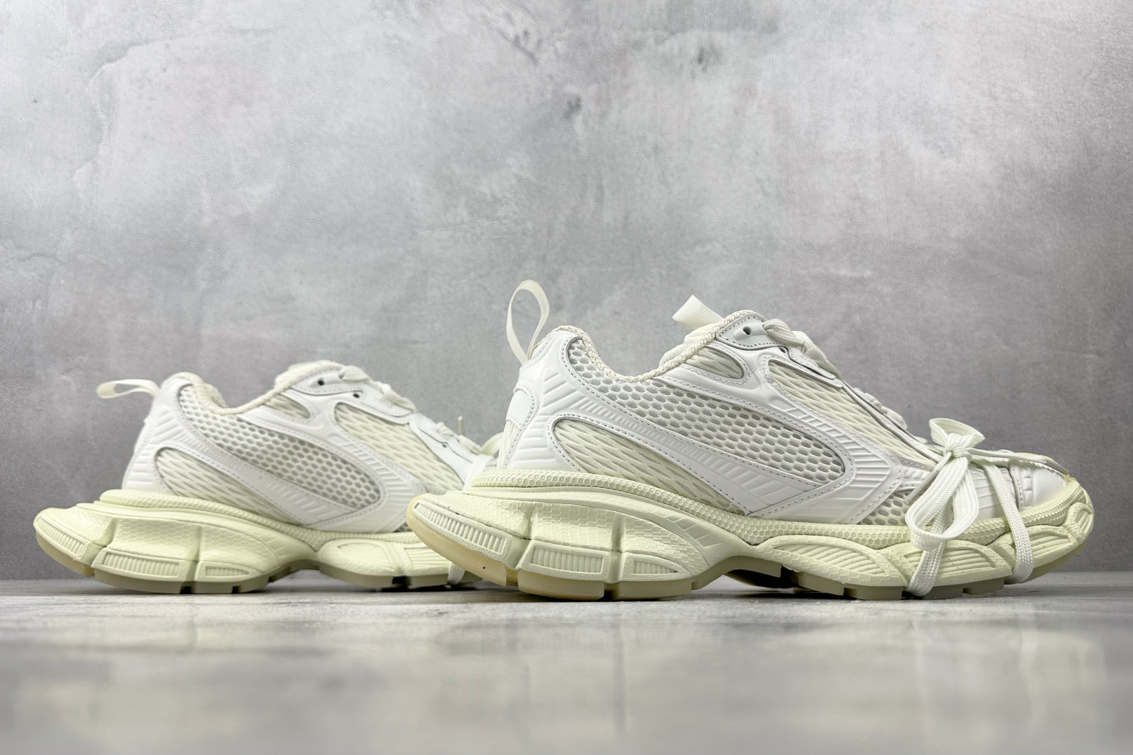 250 Balenciaga巴黎世家 3XL 白色 734731W3XLG9001