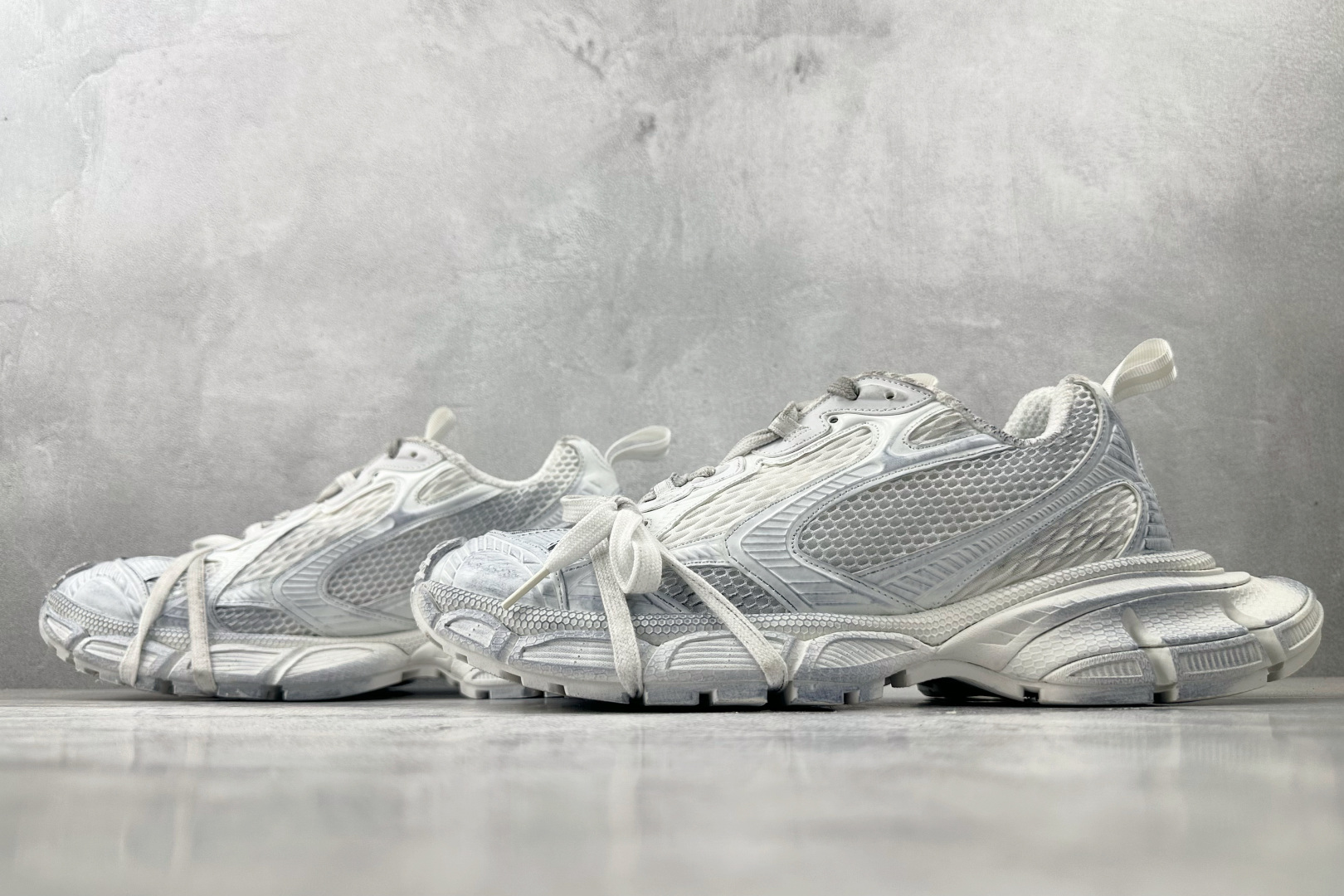 250 Balenciaga巴黎世家 3XL 银色 734734WTRMH9080