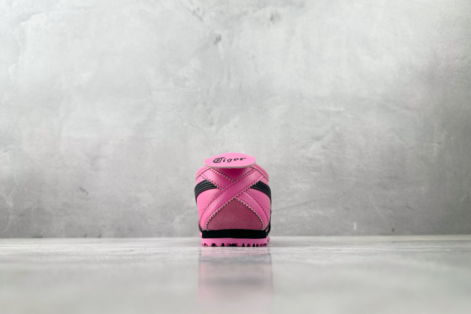 140 渠道特供 Onitsuka Tiger鬼塚虎 MEXICO 66 粉色 1183C102-701