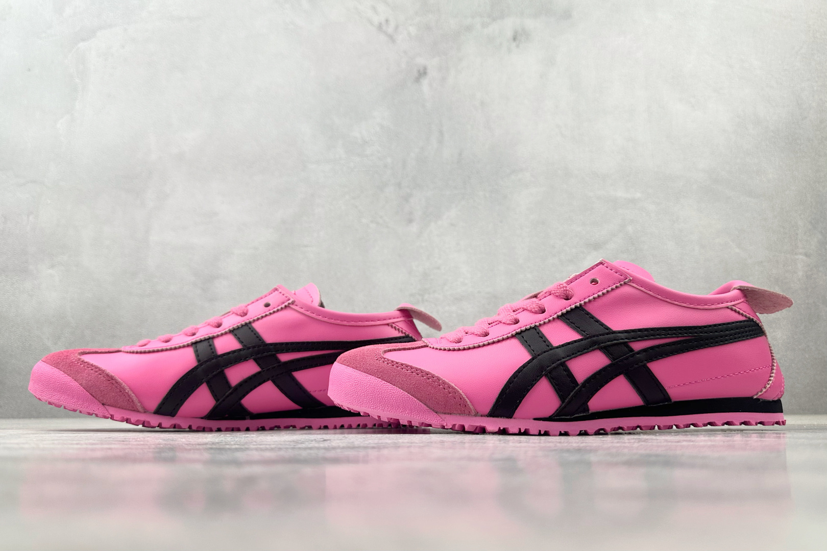 140 渠道特供 Onitsuka Tiger鬼塚虎 MEXICO 66 粉色 1183C102-701