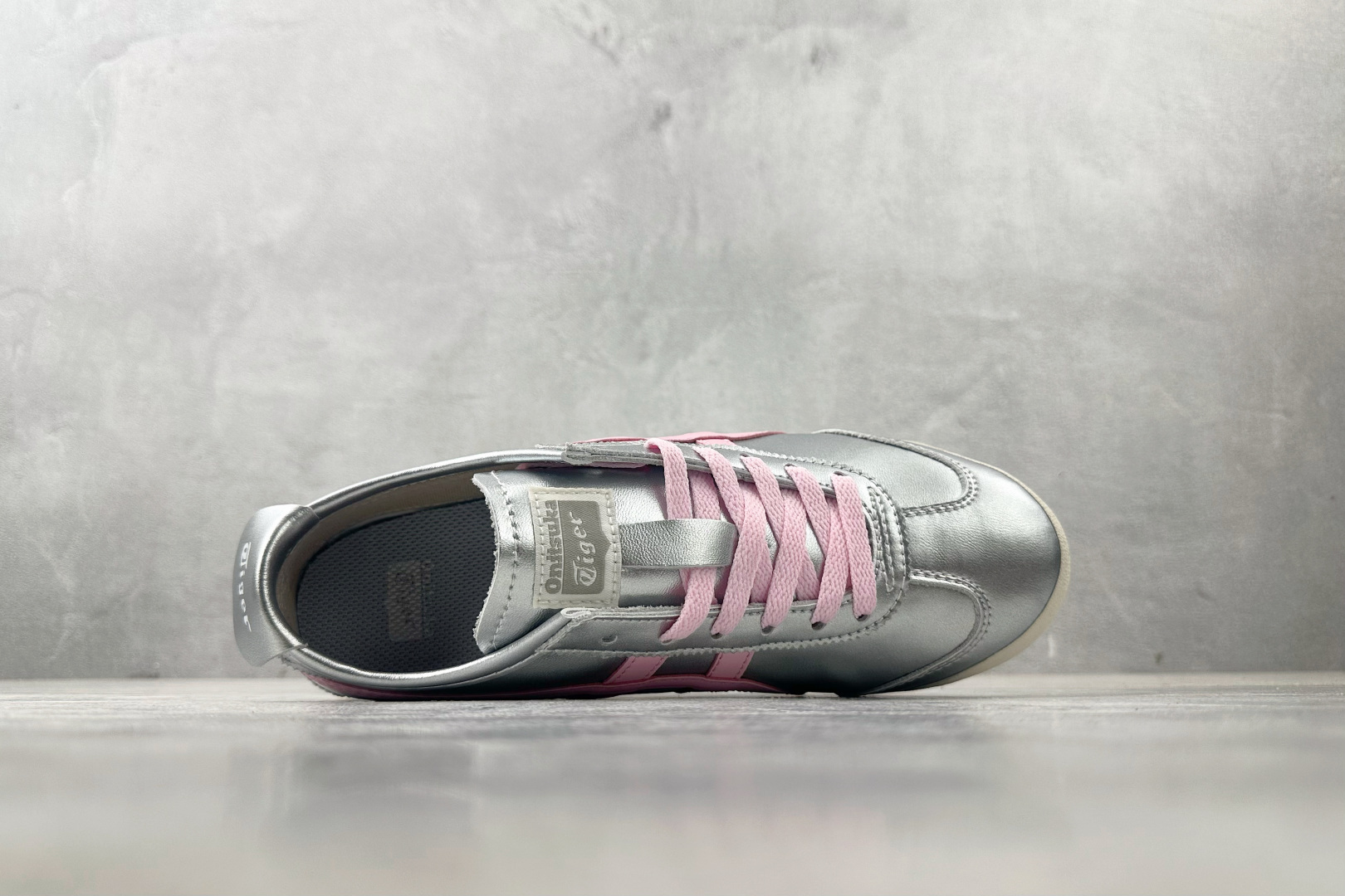 160 渠道特供 Onitsuka Tiger鬼塚虎 MEXICO 66 银粉 THL7C2-9399