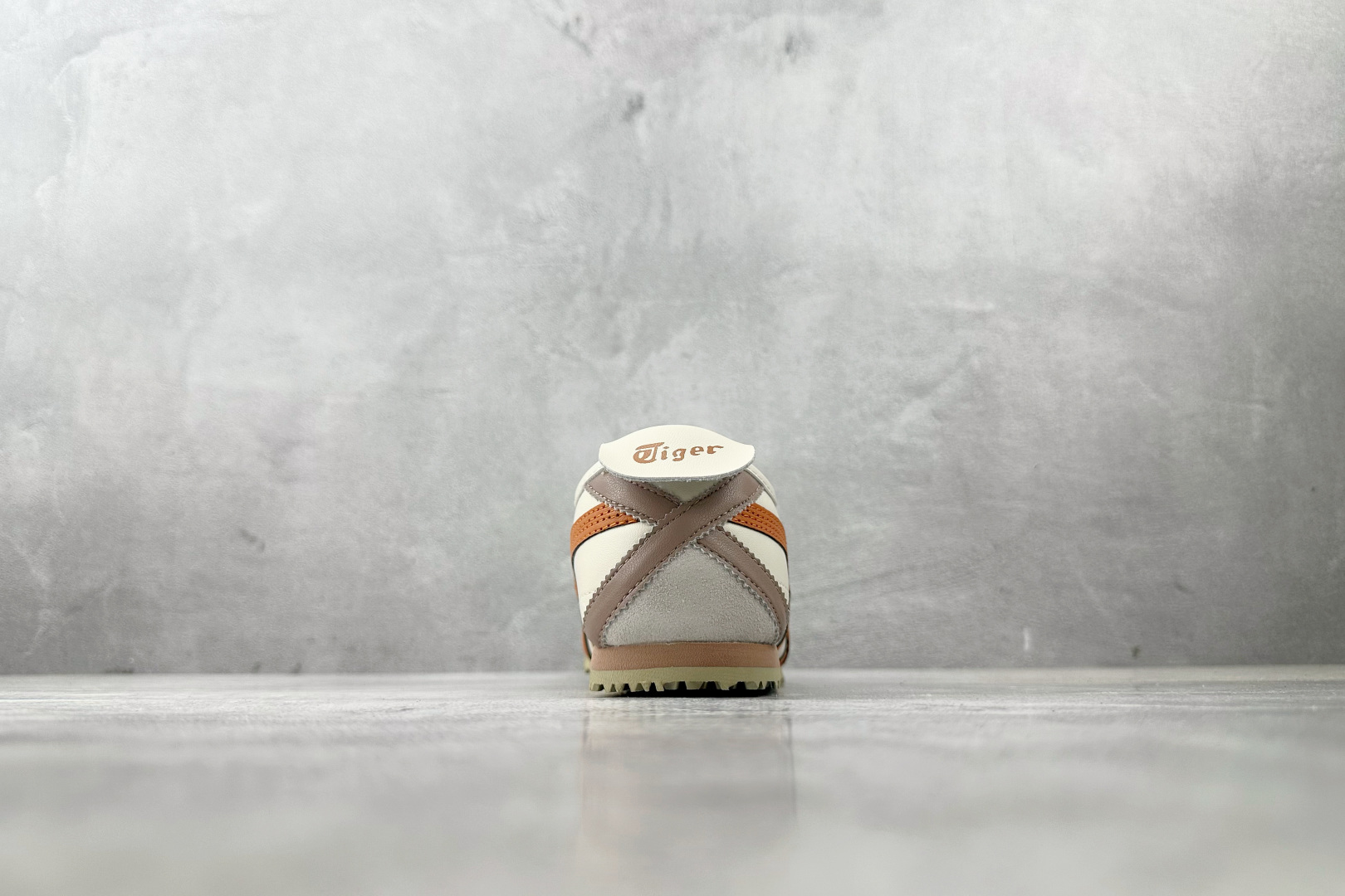 140 渠道特供 Onitsuka Tiger鬼塚虎 MEXICO 66 米橙色 1183C102-204