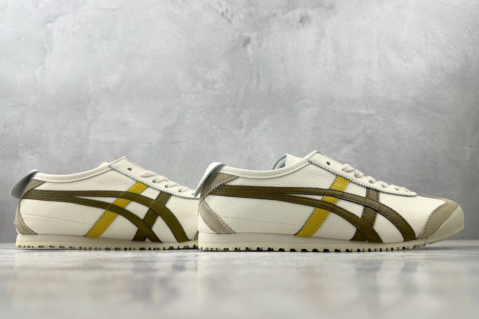 140 渠道特供 Onitsuka Tiger鬼塚虎 MEXICO 66 米棕色 1183A201-124