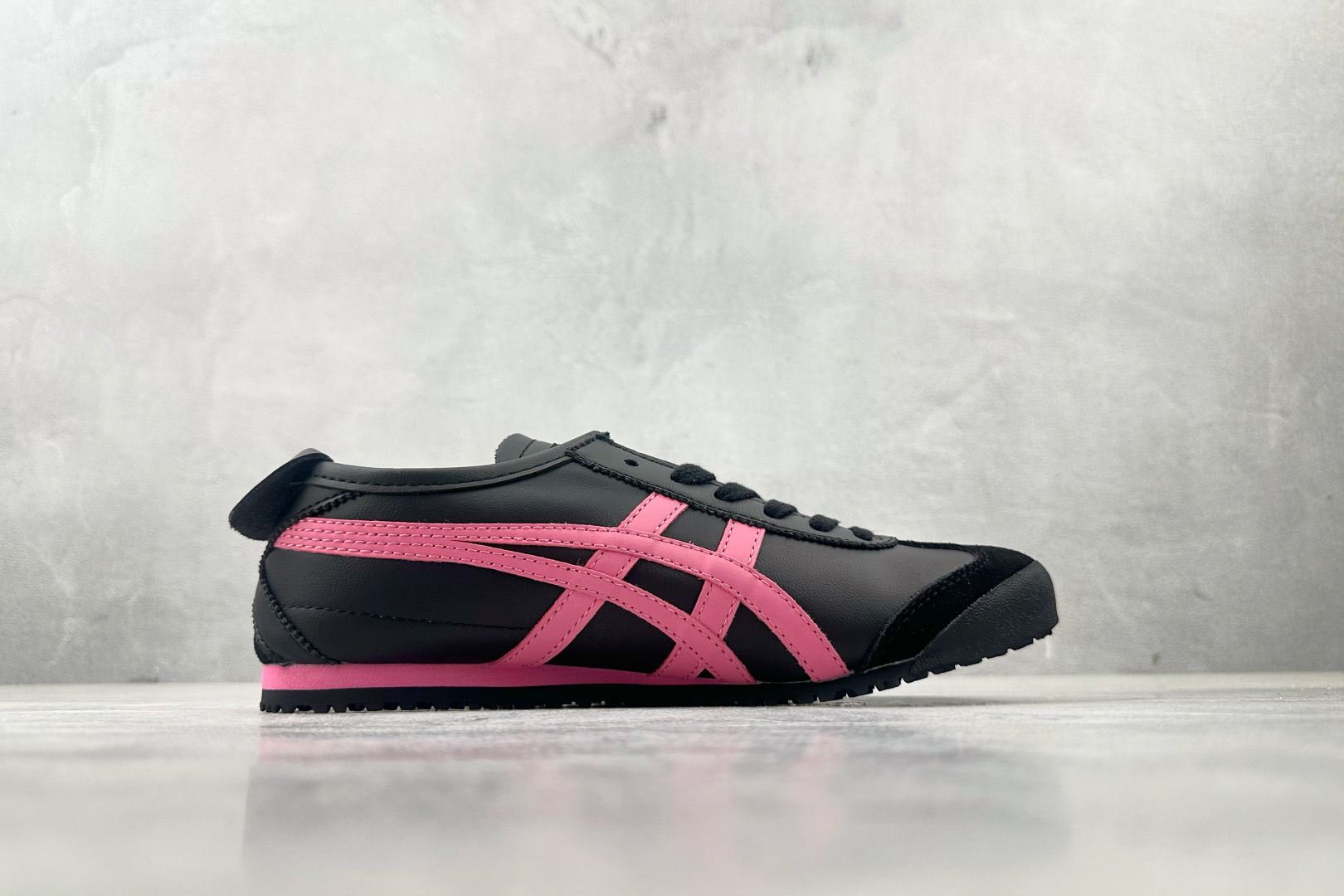 140 渠道特供 Onitsuka Tiger鬼塚虎 MEXICO 66 黑粉色 1183C102-005