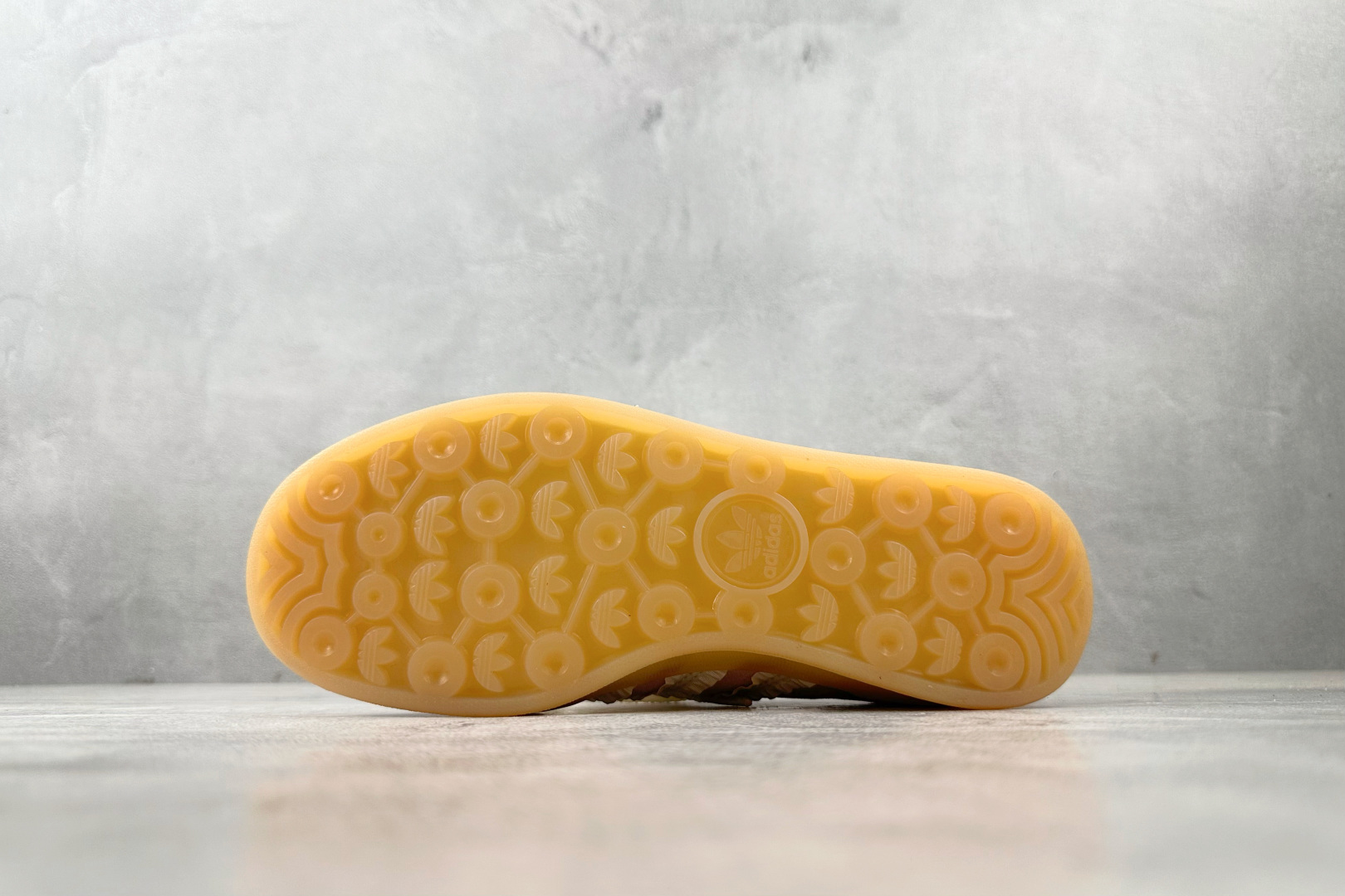 180 adidas originals GAZELLE INDOOR 粉色 JS1413