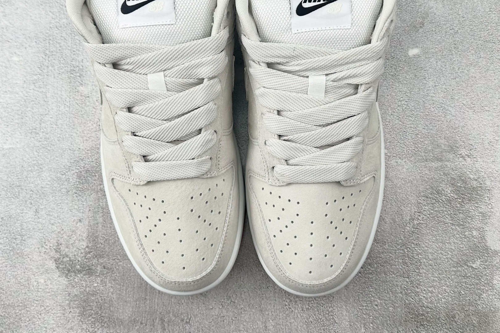 免检版 配色齐全 Nike SB Dunk Low Pro B'Pale Ivory 象牙白色 HJ0367-100-莆田鞋,莆田鞋货源,高仿鞋,高仿鞋货源,安福档口,莆田高仿鞋,莆田鞋批发,高仿鞋批发,莆田高仿运动鞋,高仿运动鞋,莆田运动鞋 免检版 配色齐全 Nike SB Dunk Low Pro B'Pale Ivory 象牙白色 HJ0367-100