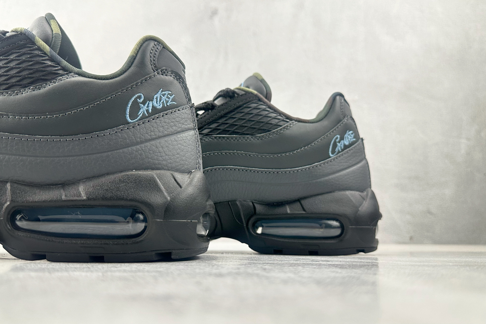 口碑神作 CORTEIZ x Nike Air 95 ”Les Bleus”黑蓝 FB2709-002