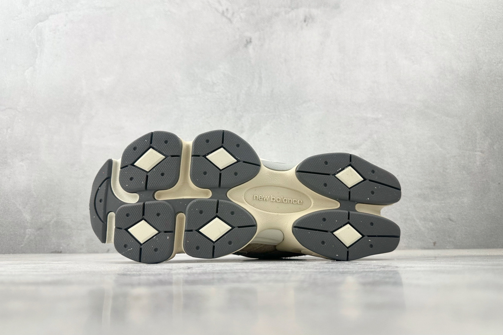 230 New Balance NB 9060 卡其色 U9060HSB