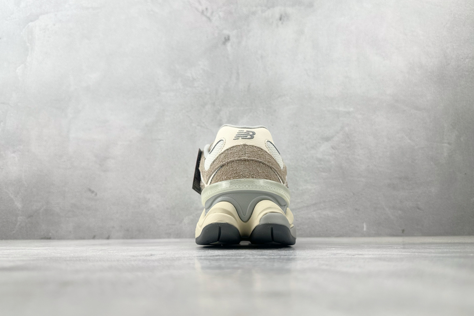 230 New Balance NB 9060 卡其色 U9060HSB