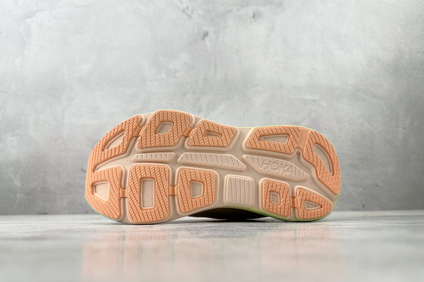 220 HOKA ONE ONE Bondi 9 粉色 1162012-FSTP