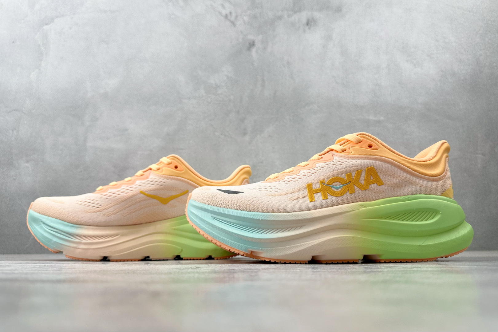 220 HOKA ONE ONE Bondi 9 粉色 1162012-FSTP