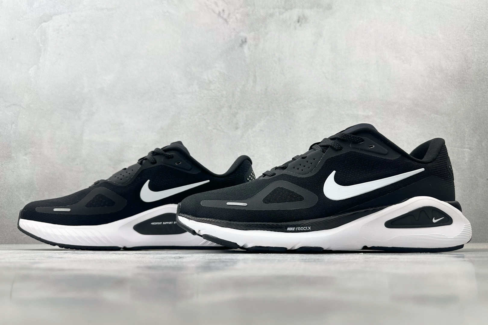 N版 
东南亚订单  Nike Zoom Structure 26 黑白

货号：HJ1102-002

