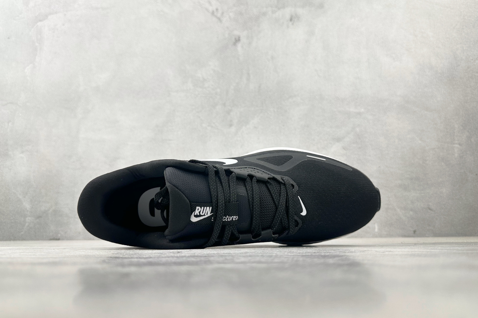 N版 
东南亚订单  Nike Zoom Structure 26 黑白

货号：HJ1102-002
