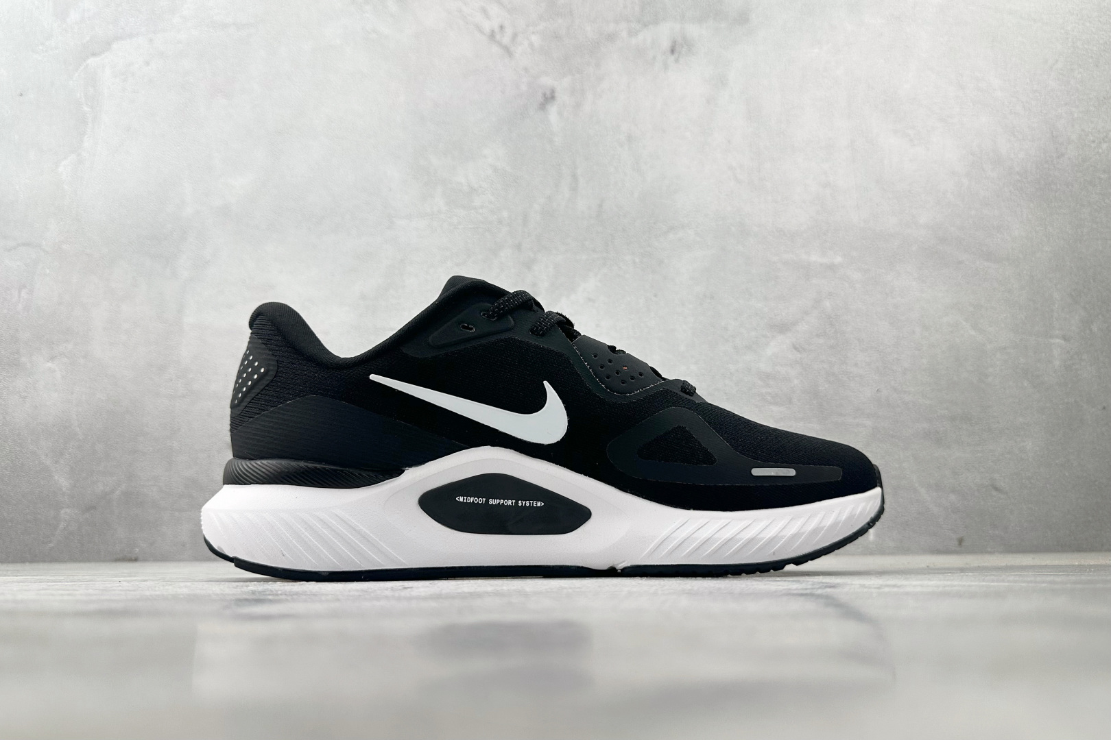 N版 
东南亚订单  Nike Zoom Structure 26 黑白

货号：HJ1102-002
