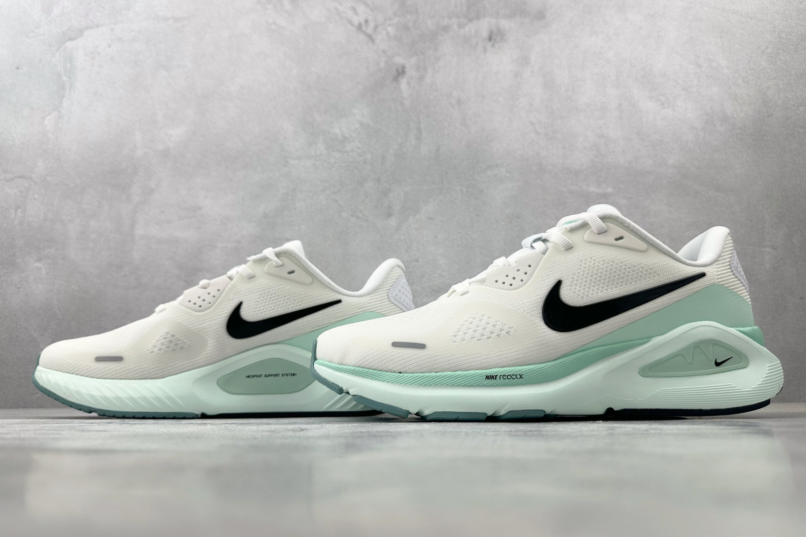 N版 
东南亚订单  Nike Zoom Structure 26 白黑绿

货号：HJ1101-100