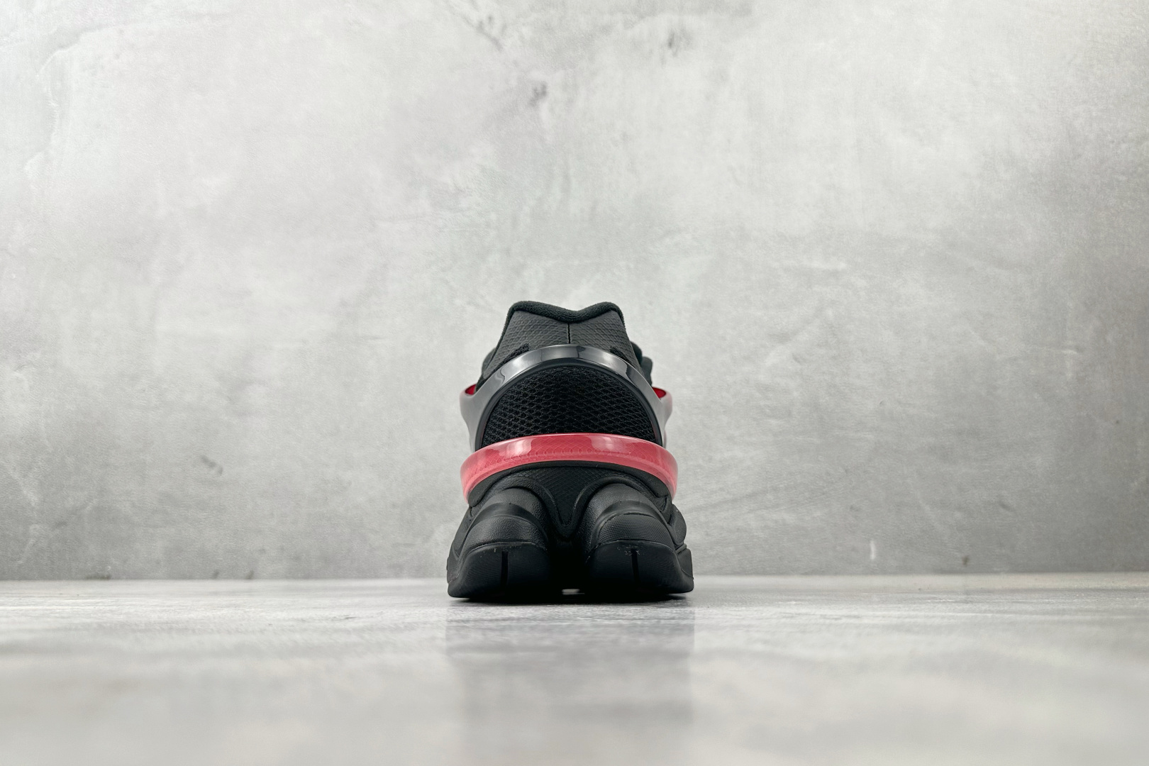
纯原标杆 品质无敌 New Balance NB 9060 黑红色

货号：U9060IDZ
尺码：3