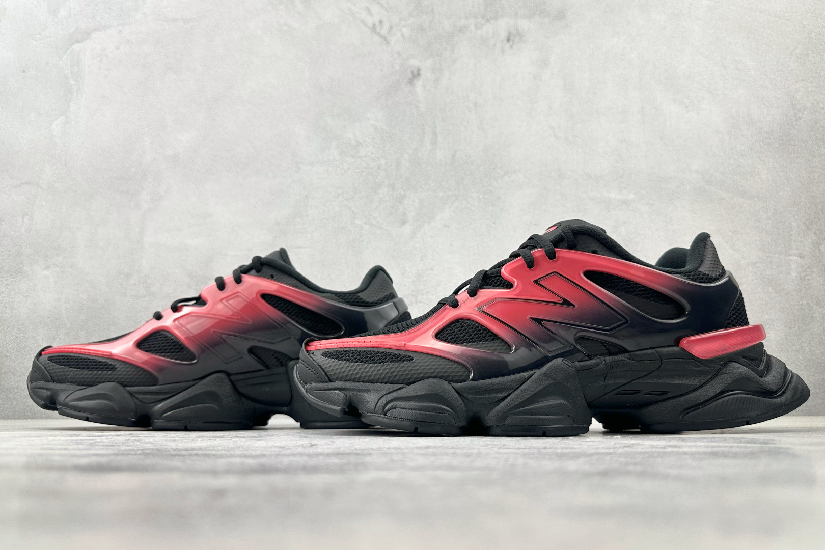 
纯原标杆 品质无敌 New Balance NB 9060 黑红色

货号：U9060IDZ
尺码：3