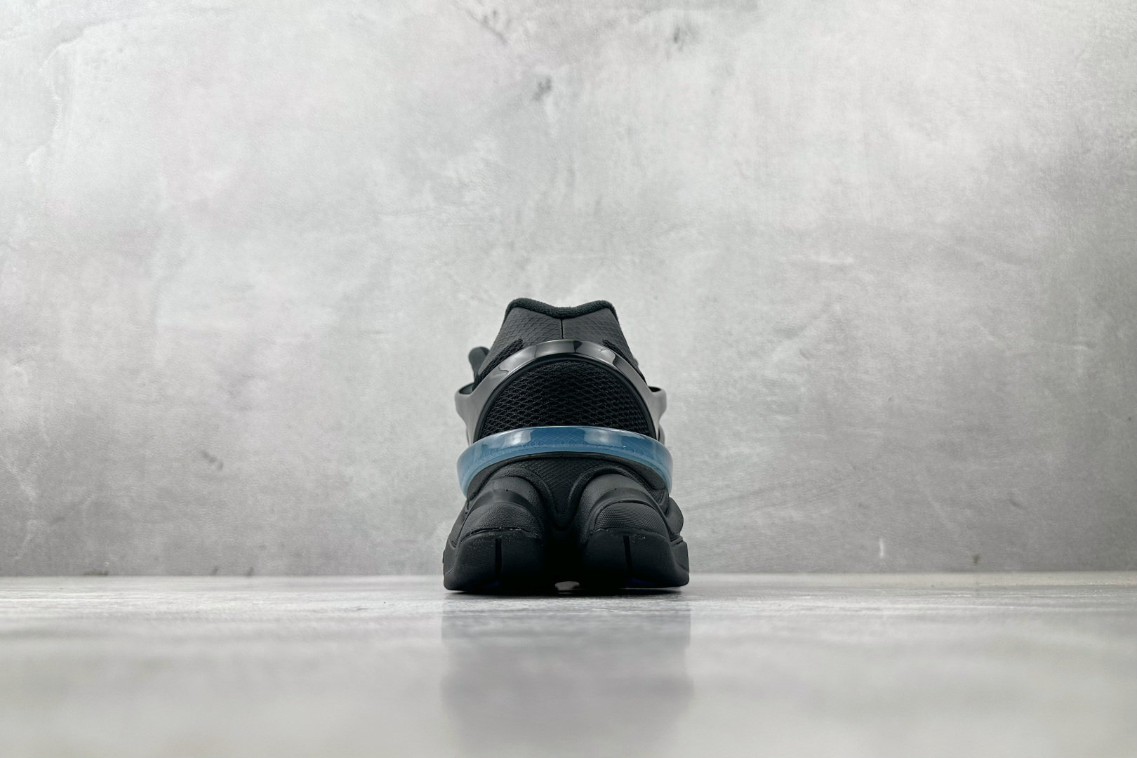 
纯原标杆 品质无敌 New Balance NB 9060 黑蓝色

货号：U9060IDW
尺码：3