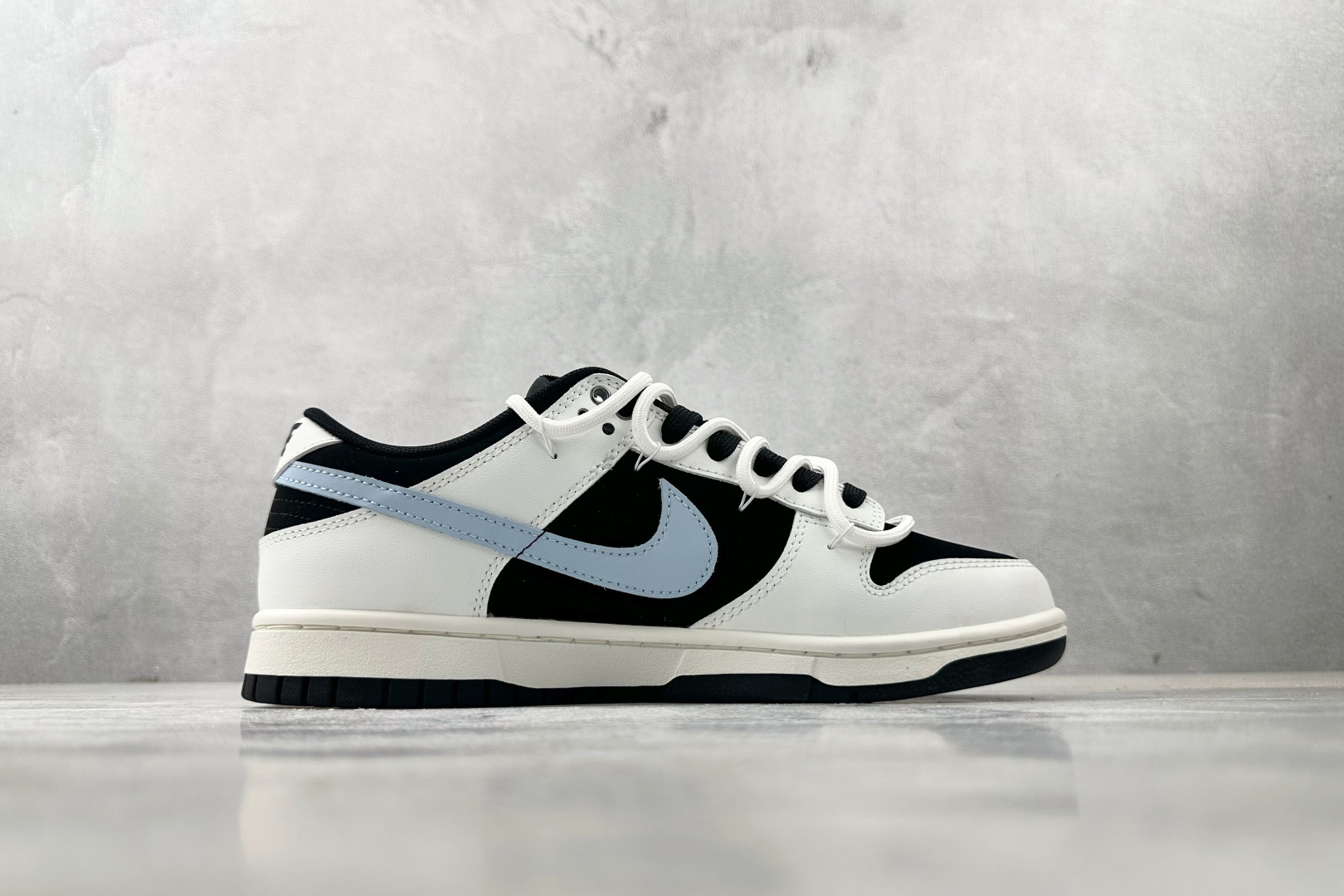 YC 双十一特价双十一特价【定制球鞋】Nike Dunk 冰岛极光 白蓝黑货号：WB0515 088尺码